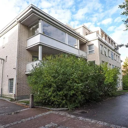 Close To Train And Bus Terminal Apartament